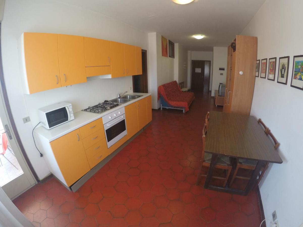 Condominio Commerciale Caorle Kültér fotó