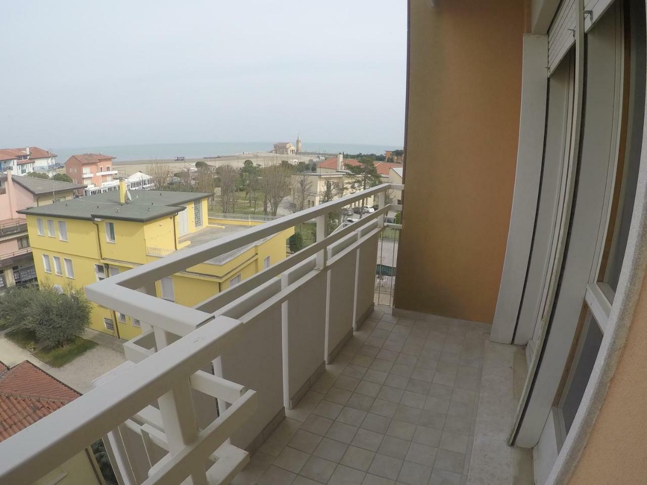 Condominio Commerciale Caorle Kültér fotó